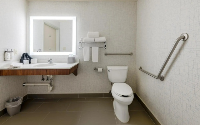 Holiday Inn Express Hotel & Suites Edmonton South by IHG