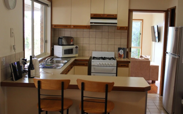 Australian Home Away @ East Doncaster Andersons Creek 1