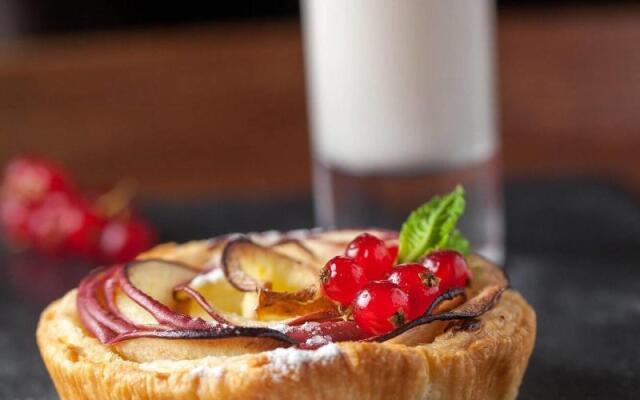 Eugenia de Montijo, Autograph Collection