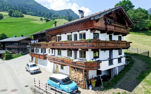Amazing Apartment in Uderns With 2 Bedrooms and Wifi