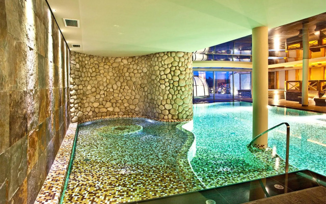 Głeboczek Vine Resort& Spa