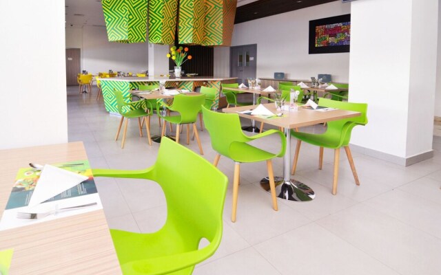 Airy Ratu Indah Mappanyukki Makassar