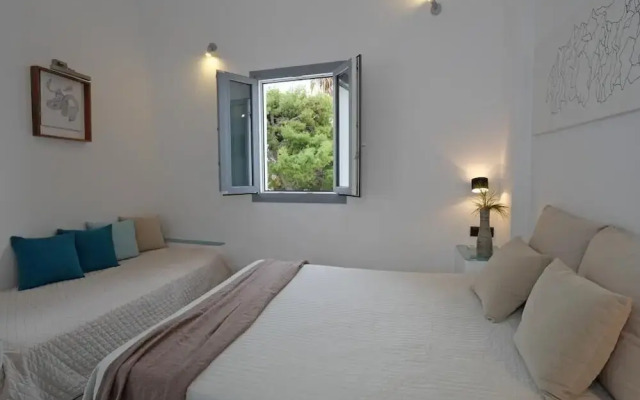 Perissa Blue Dome Rooms