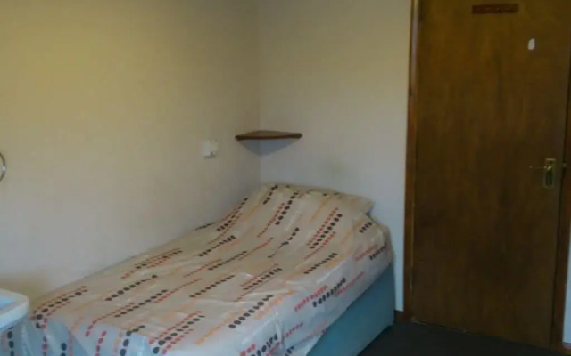 The Lodge Guesthouse