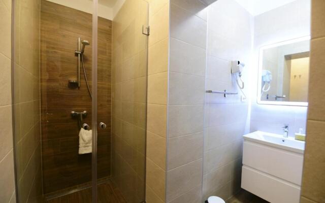 Zoilo Rooms