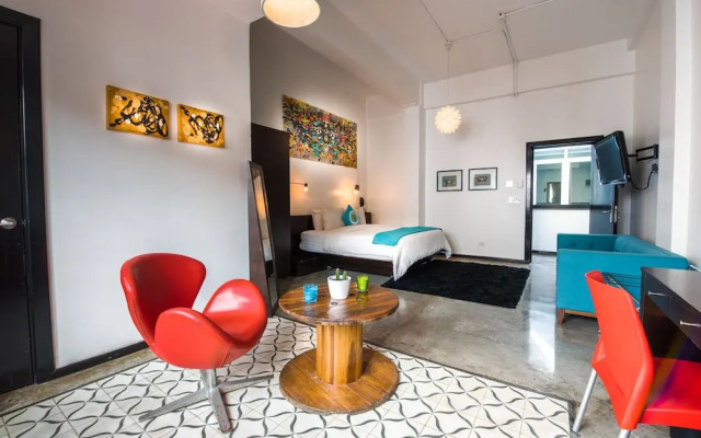 Tantalo Hotel / Kitchen / Roofbar
