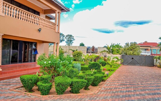 Mount Pleasant - Luxurious 4-bed Villa
