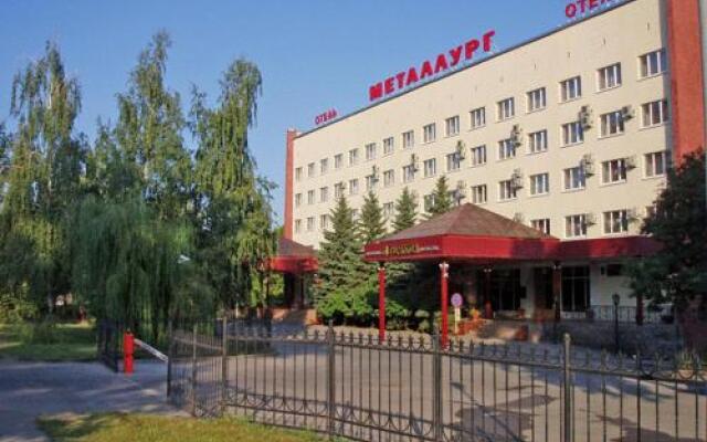 Metallurg Hotel