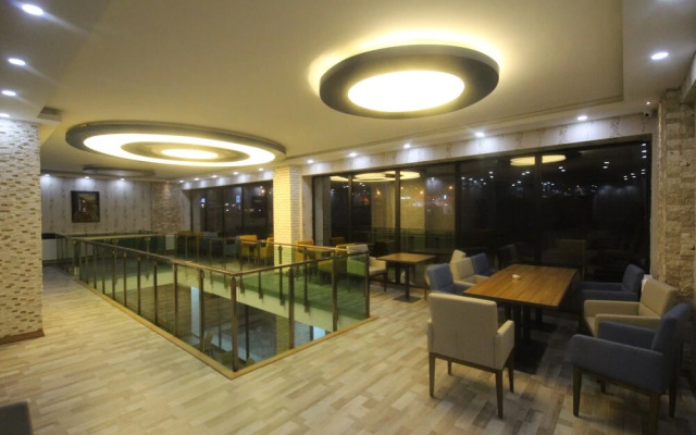 Zara Turan Apart Otel
