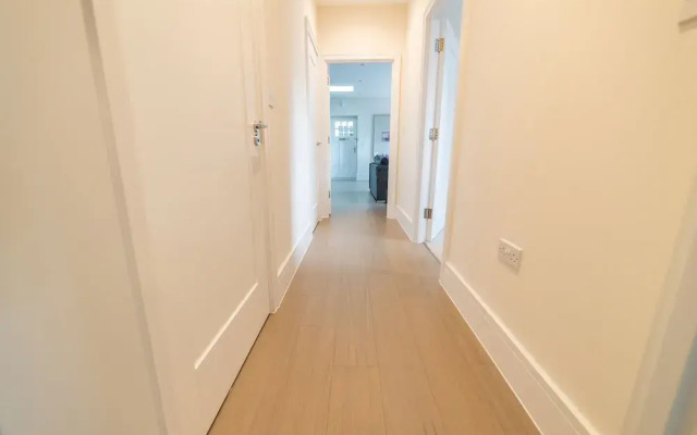 Reading Green Park Village Serviced Apt