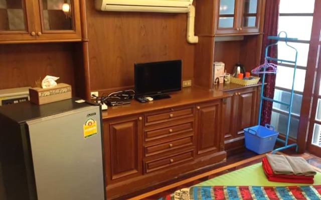 B&B 22 House