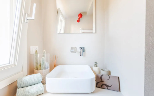 The White Lotus Penthouse