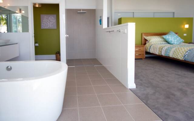 Ebb and Flow @ Corlette