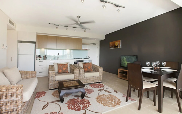 Saltwater Suites - 1, 2 & 3 Bed Waterfront Apartments