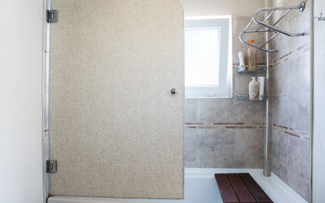 Important Group | Villa Daisy