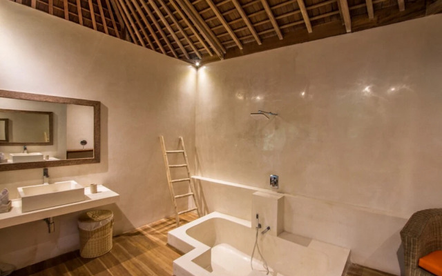 Marika Sawah 2 Villas-11Bedroom Private Pool