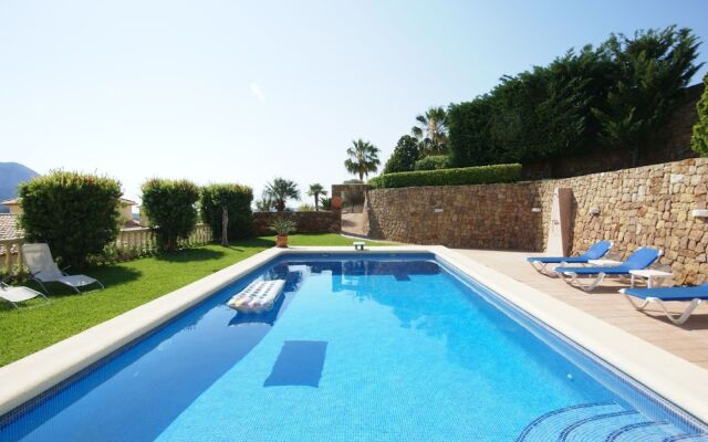 Villa with private swimming pool fantastic views of the golf complex of Denia