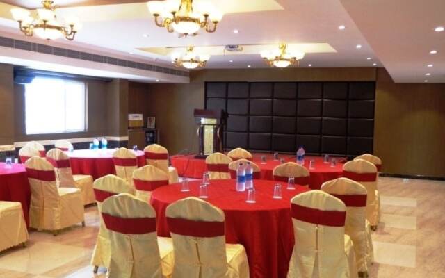 Hotel Ashwa Park