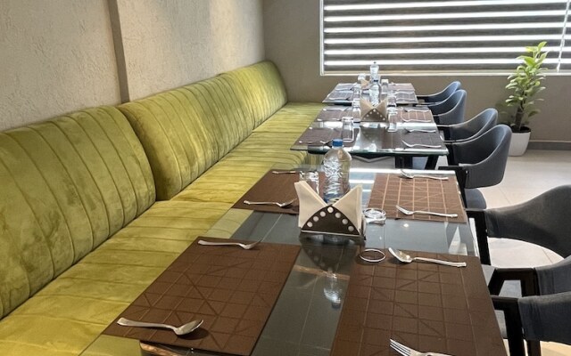 Presidency Airport Hotel