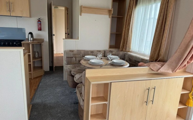Seaside Bliss Retreat in Heart of Isle of Sheppy