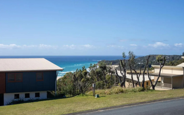 3 BUOYS - ocean views, fireplace, 3 bed, 2 bath