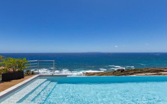 5 Bedrooms Villa Bel Amour, luxury and awesome sea view - SXM