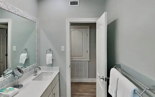 Mermaids Lair by Silver Sands Vacation Rentals
