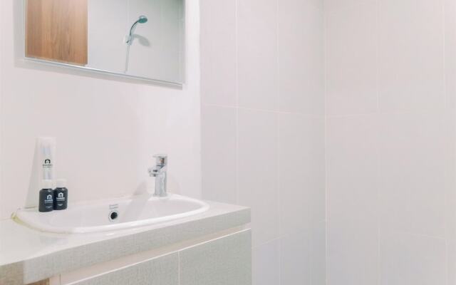 Best Homey And Nice Studio At Royal Sentul Park Apartment