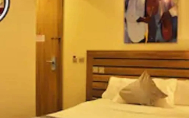 Moz One Executive Guest Rooms Hombori