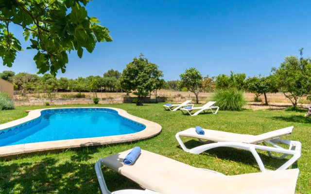 Holiday Home es Coscolls (Pic300)