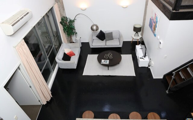 Gorgeous Five Bed Apartment in the City