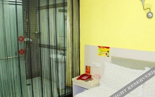 Lijin Hotel (Wuhan Huanghelou Hubu Alley)