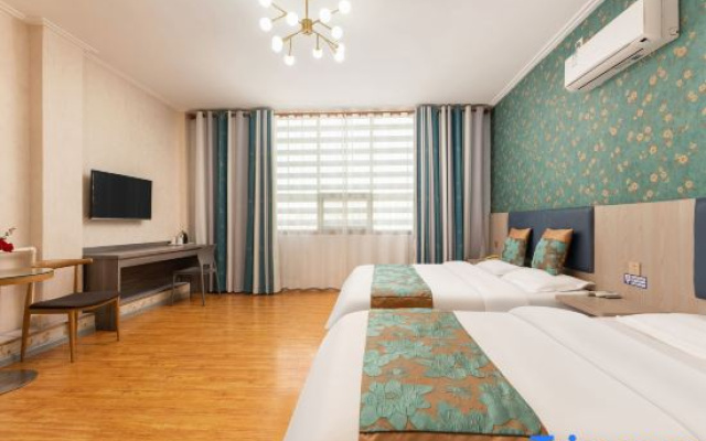 Yingjie Collection Hotel (Zibo Aluminum City Shopping Center Shandong Aluminum Vocational College)