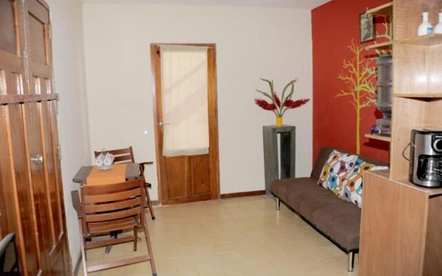 Casa Amarilla