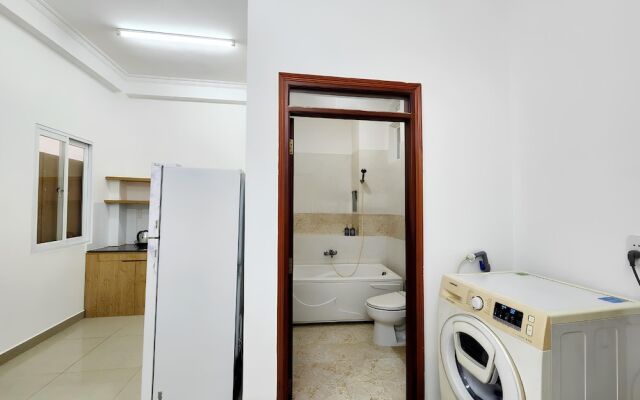 LaLaHouse Riverside Residence