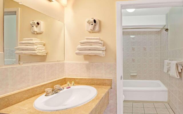 Falls Lodge by the Falls