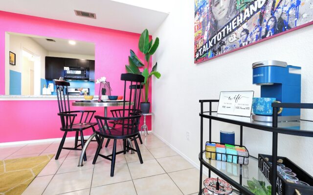 Graffiti and Glam Wonderland