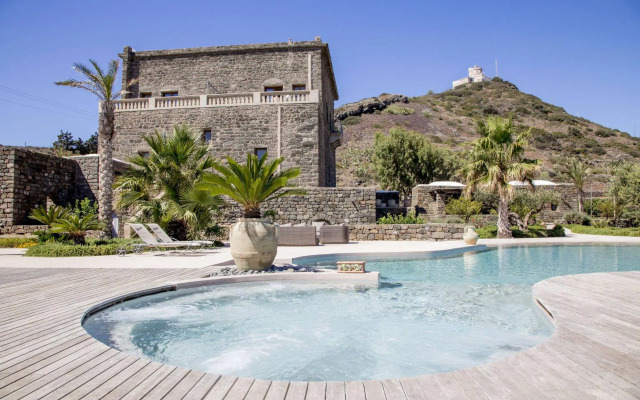 Resort Acropoli