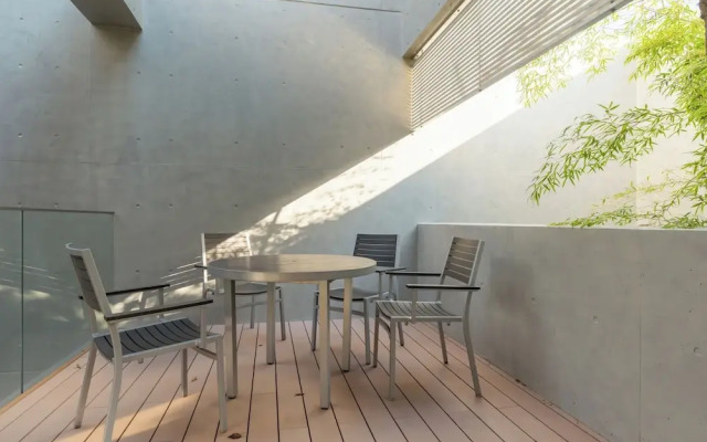 Azabu Modern House