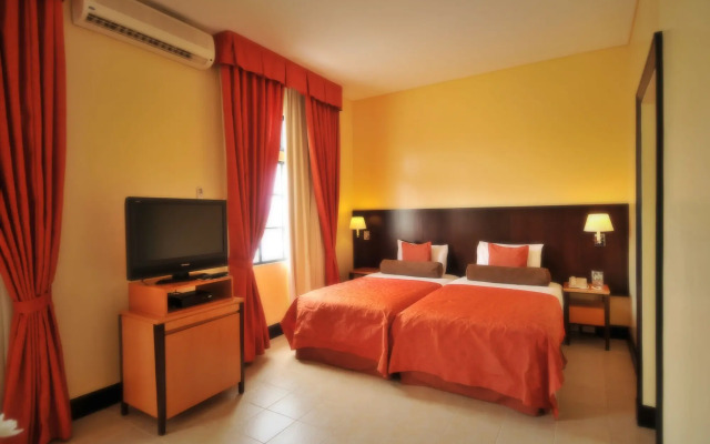 Pontefino Hotel and Residences