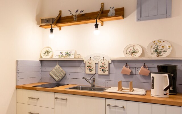 Elegant Apartment in Naumburg With Terrace