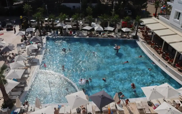 Amelia Mare Hotel