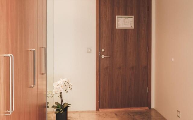 B2 Penthouses by Ylma