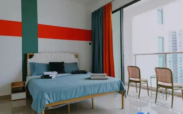 TypeB-10pax-5Bedroom-Balcony-IOICityMall-UKM-C180- Cheras