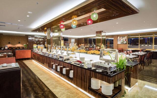 Best Western Plus Makassar Beach