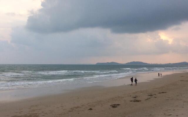 Grand Beach Condominium Unit B26