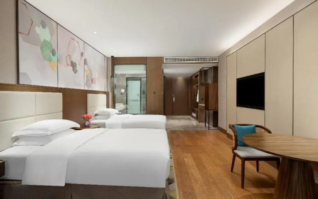Crowne Plaza Beihai Silver Beach