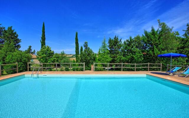 Villa Picchio by PosarelliVillas