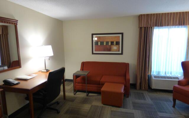 Hampton Inn Charleston-Southridge