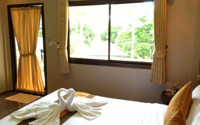 Green Bay Samed Resort